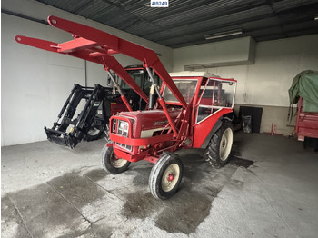 Трактор INTERNATIONAL