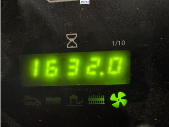 Професионална метачна машина 2012 Nilfisk CR 1200 broom and sweeper: снимка 5 Професионална метачна машина 2012 Nilfisk CR 1200 broom and sweeper: снимка 5