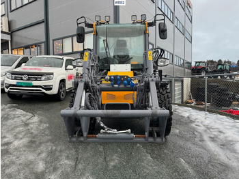 Компактен товарач 2023 LM Trac 587, DEMO, LIKE NEW!: снимка 2 Компактен товарач 2023 LM Trac 587, DEMO, LIKE NEW!: снимка 2