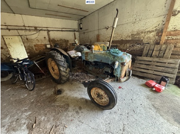 Трактор FORDSON