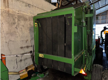 Машина за сено и фураж JOHN DEERE