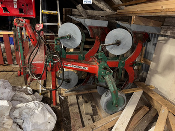 Машина за обработка на почвата Kverneland Mod. E 3 2-furrow reversible plough.: снимка 4