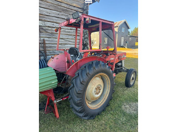 Трактор Massey Ferguson 133: снимка 5 Трактор Massey Ferguson 133: снимка 5