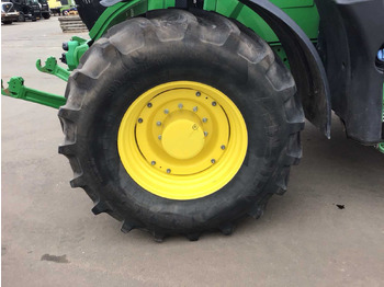 Трактор John deere 6230R: снимка 4