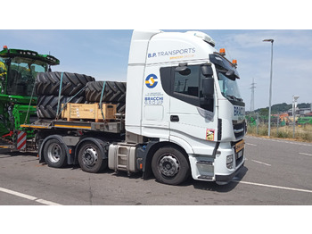 Влекач IVECO IVECO STRALIS 510 Hi-Way AS 440STX/P Euro VI z salonu Italia: снимка 3 Влекач IVECO IVECO STRALIS 510 Hi-Way AS 440STX/P Euro VI z salonu Italia: снимка 3