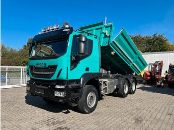 Самосвал камион IVECO Stralis