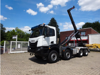 Мултилифт с кука камион IVECO X-WAY
