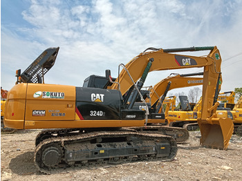 Верижен багер CATERPILLAR