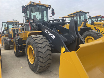 Колесен товарач XCMG ZL50GN