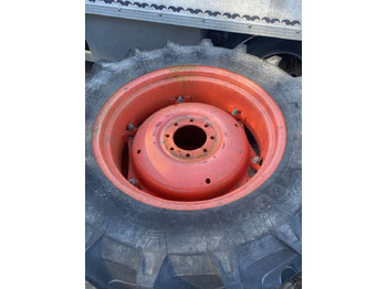 Селскостопанска техника 2stk Trelleborg TM700 på felg: снимка 3