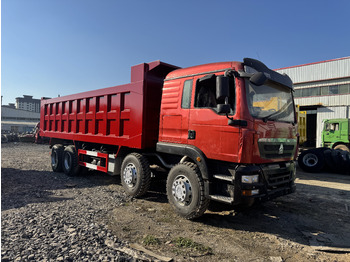 Самосвал камион SINOTRUK HOWO