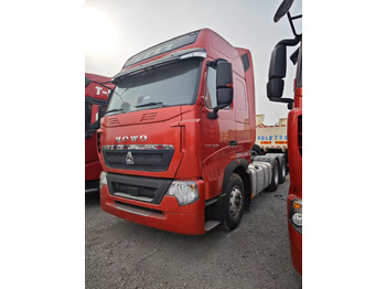 Влекач SINOTRUK HOWO
