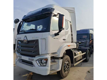 Влекач SINOTRUK HOWO