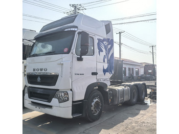 Влекач SINOTRUK HOWO