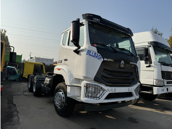 Влекач SINOTRUK HOWO