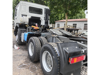 Влекач За превоз на хранителни стоки Howo tractor: снимка 5