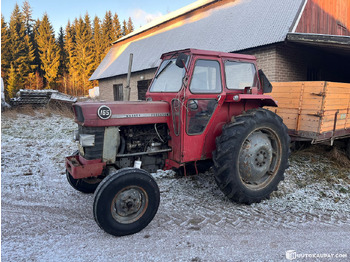 Трактор MASSEY FERGUSON 1000 series