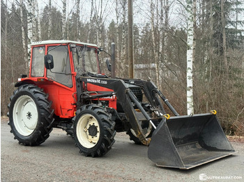 Трактор Valmet 604, 4x4 with front loader, 1985 — Well equipped!!, Jyväskylä: снимка 3 Трактор Valmet 604, 4x4 with front loader, 1985 — Well equipped!!, Jyväskylä: снимка 3