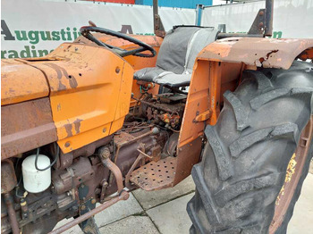 Трактор Fiat 640/8: снимка 3