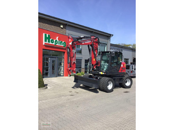 Колесен багер YANMAR