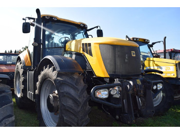 Трактор JCB