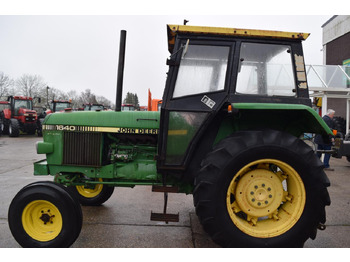 Трактор JOHN DEERE 1640