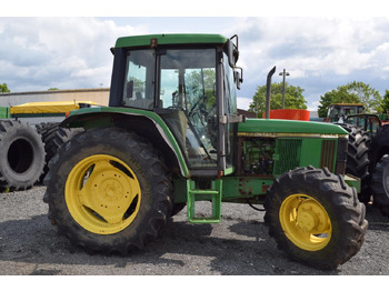 Трактор JOHN DEERE 6100