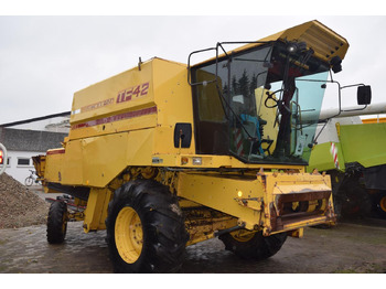 Зърнокомбайн NEW HOLLAND