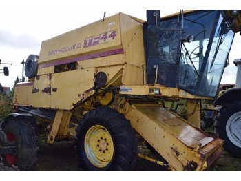 Зърнокомбайн NEW HOLLAND