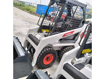 Мини челен товарач Bobcat S70: снимка 5 Мини челен товарач Bobcat S70: снимка 5