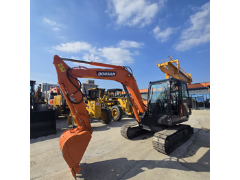 Мини багер DOOSAN DX60
