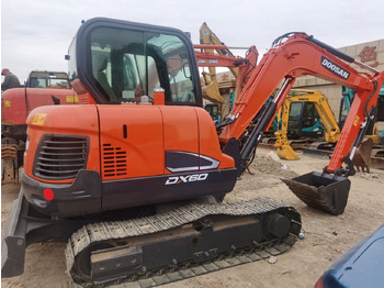 Мини багер DOOSAN DX60