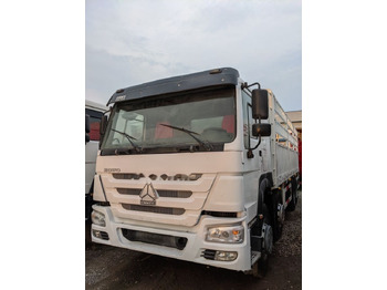 Бордови камион SINOTRUK HOWO