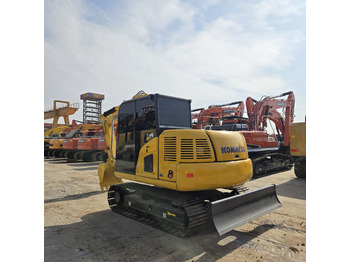 Мини багер KOMATSU PC70-8