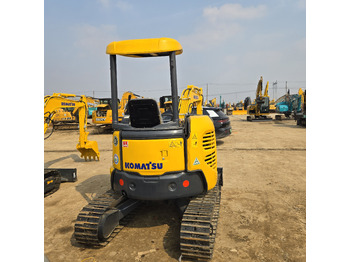 Мини багер Komatsu PC30MR: снимка 3