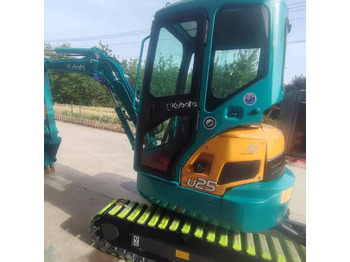 Мини багер KUBOTA U25