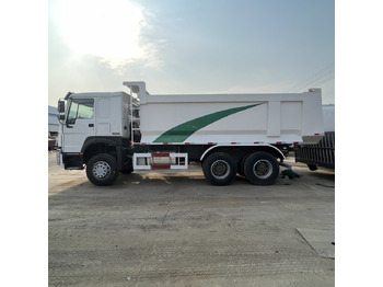 Камион фургон SINOTRUK HOWO