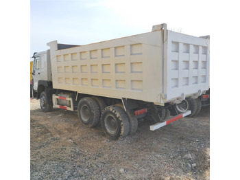 Самосвал камион SINOTRUK HOWO: снимка 3
