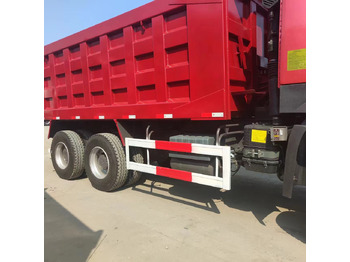 Самосвал камион SINOTRUK HOWO: снимка 2