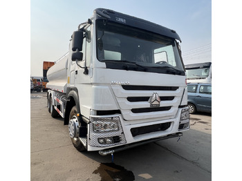 Камион цистерна SINOTRUK HOWO