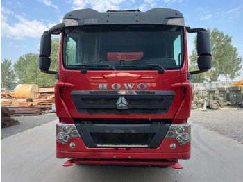 Камион цистерна SINOTRUK HOWO sprinkler: снимка 2