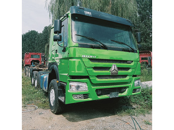 Влекач SINOTRUK HOWO