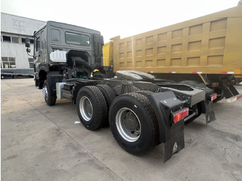 Влекач SINOTRUK HOWO