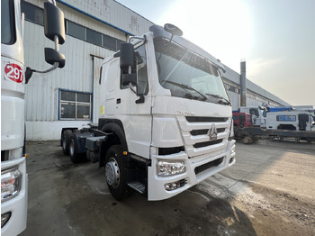 Влекач SINOTRUK HOWO