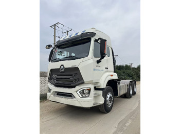 Влекач SINOTRUK