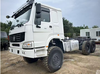 Влекач SINOTRUK HOWO: снимка 2