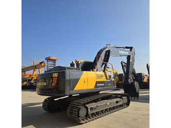Верижен багер VOLVO EC240