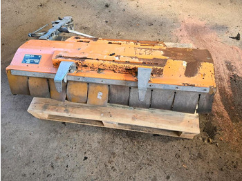 Шредер със странично изместване MULAG