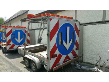 Ремарке Absperrtafel Nissen Horizont Verkehrsleitanhänger Vz 616 615: снимка 3