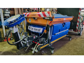 Машина за разпръскване на сол/ Пясък UNIMOG